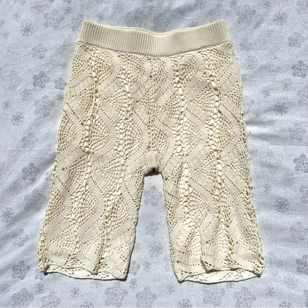 NEW HELMUT LANG CREAM CROCHET BIKER SHORTS - Picture 2 of 7